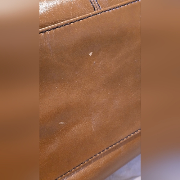 HOBO Brown Leather Shoulder Bag Shelia Medium - Picture 9 of 14